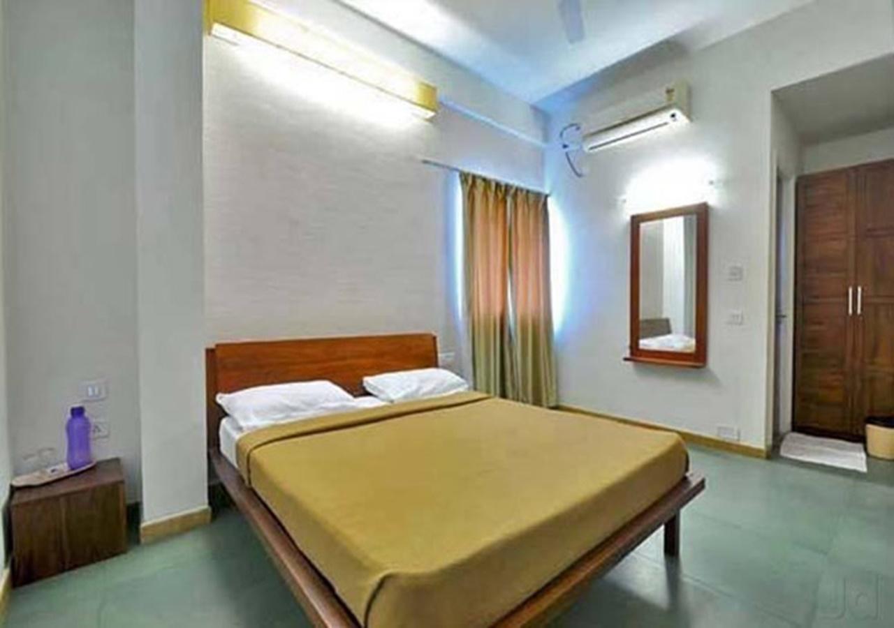Hotel Holiday Home Bangalore Buitenkant foto