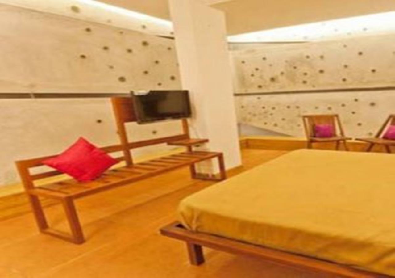 Hotel Holiday Home Bangalore Buitenkant foto